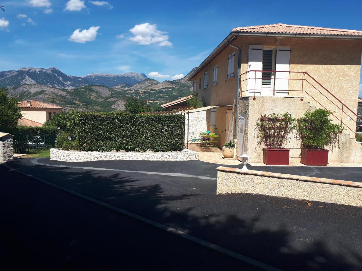 Gite Le Pigne Curbans Exterior foto
